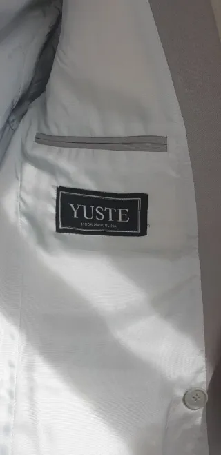 Traje Americana Pantalón gris claro