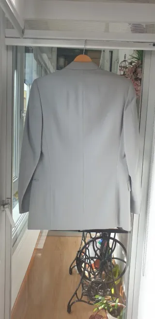 Traje Americana Pantalón gris claro