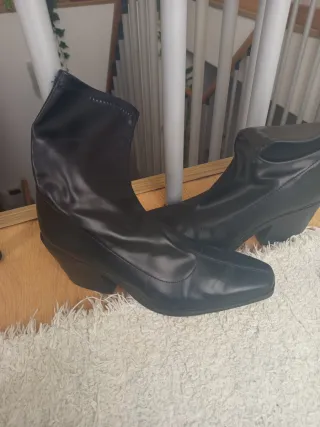 Botín Bershka Negro Talla 38