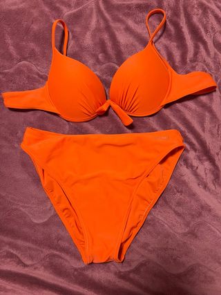 Bikini naranja mujer