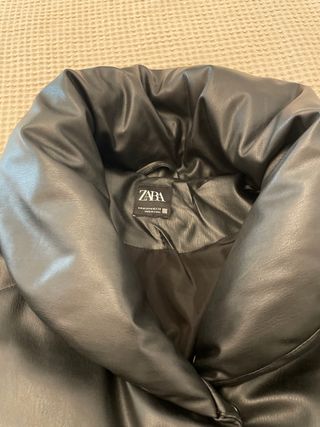 Plumas Zara Negro Piel Sintética