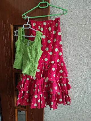 Traje Flamenco Falda y Top Lunares