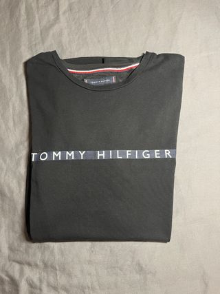 Camiseta Tommy Hilfiger Negra