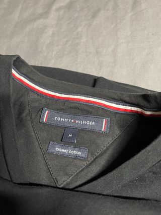 Camiseta Tommy Hilfiger Negra