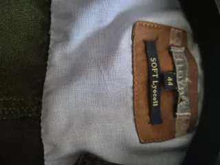 Vestido verde militar sin cinturon