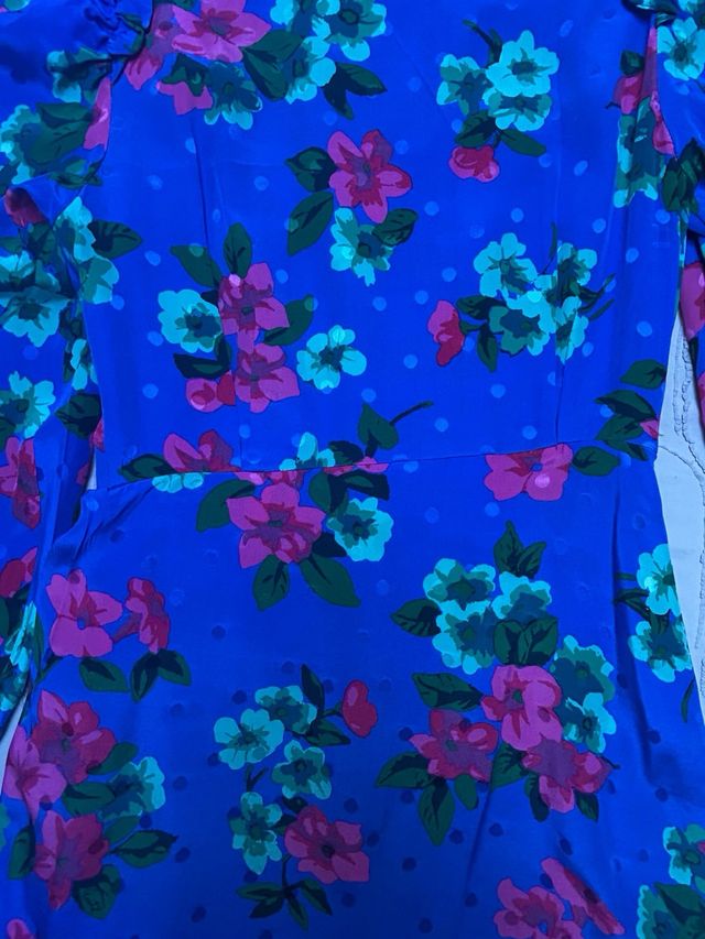 Vestido Essentiel Antwerp Seda Estampado Floral