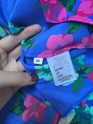 Vestido Essentiel Antwerp Seda Estampado Floral