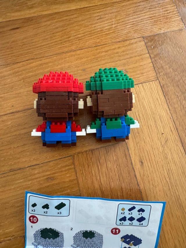 Figure di Super Mario e Luigi