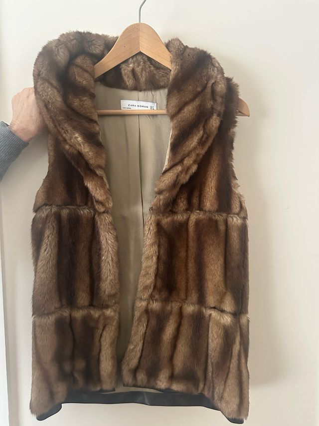 Chaleco de pelo Zara Talla S