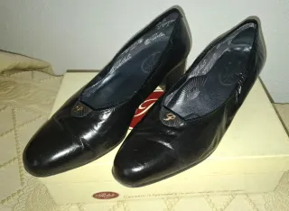 Zapatos de piel negros Piedeli