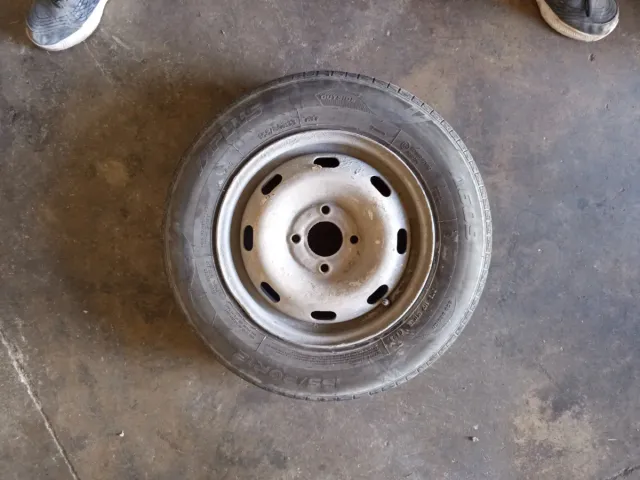 Rueda de repuesto para remolque