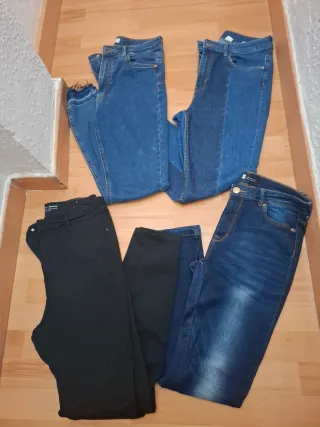 Lote 4 Vaqueros de varios marcas hm bershka stradi