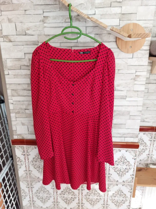 Vestido Zara lunares rojo