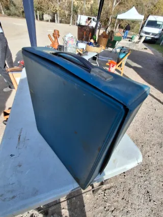 Máquina de escribir Olivetti DORA