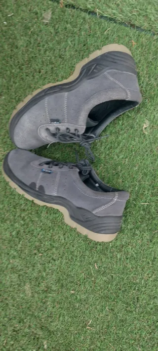 Zapatos de seguridad grises!!!!!!!!!