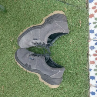 Zapatos de seguridad grises!!!!!!!!!