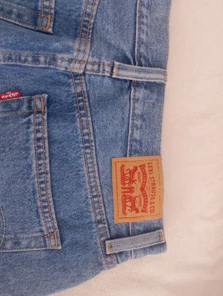 Minifalda vaquera Icon Skirt Levi's. Talla 27