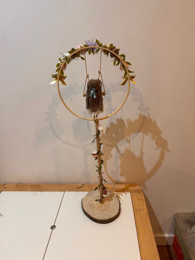 Centro de mesa comunión flores y mariposa