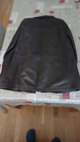 Chaquetón tres cuartos de piel