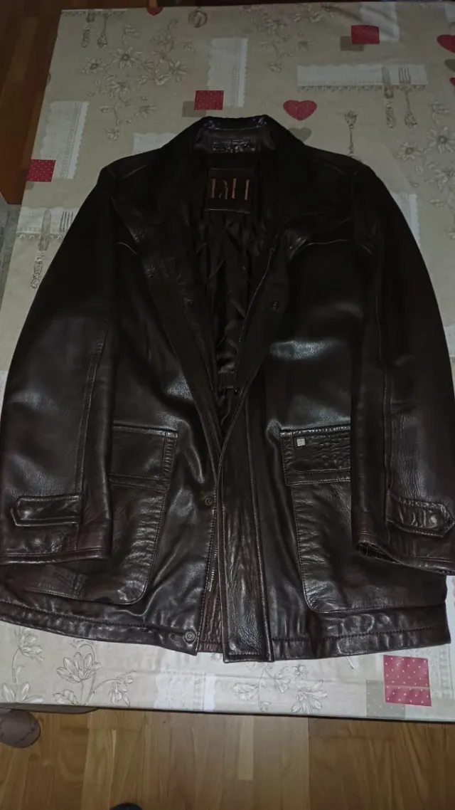 Chaquetón tres cuartos de piel