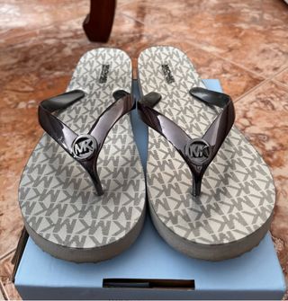 Chanclas Michael Kors