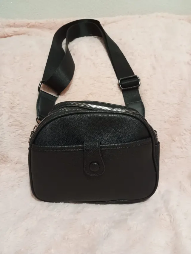 Bolso negro bandolera