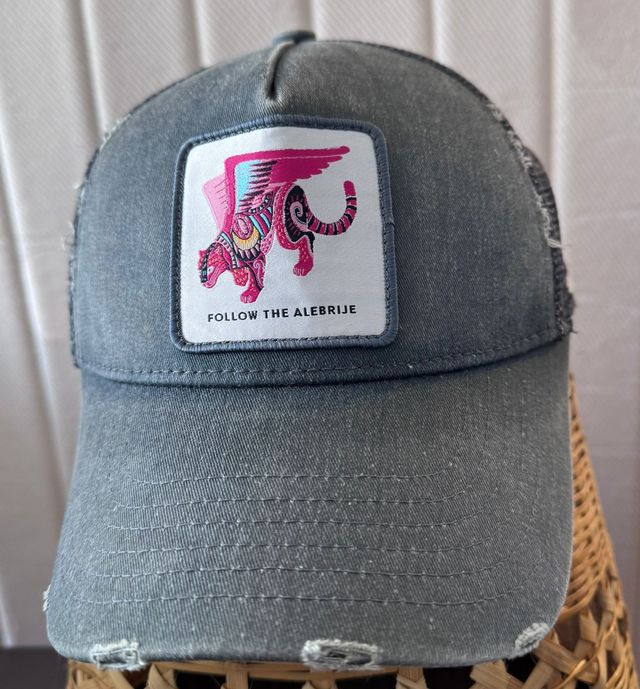 Gorra Gorras Curado Gris con Diseño Alebrije