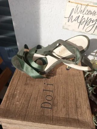 Sandalias tacón alto verde militar