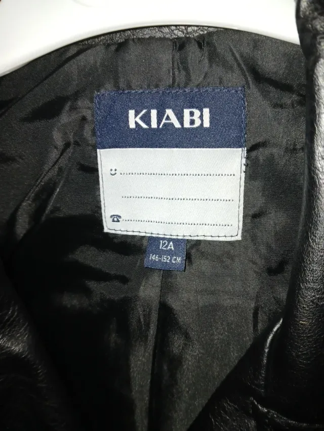 Cazadora polipiel negra