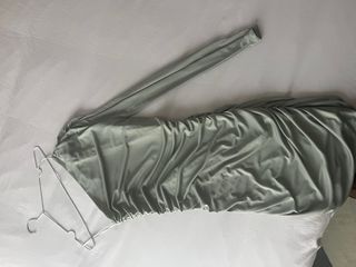 Vestido Zara Verde Oliva Talla M