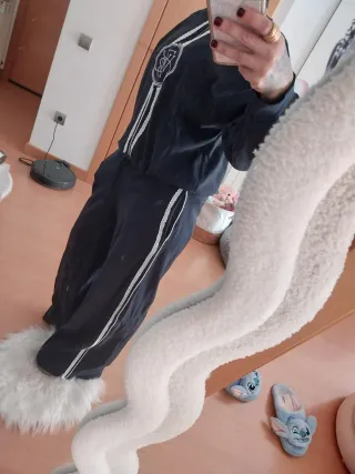 Conjunto Zara Sudadera Talla S y Pantalón Talla M