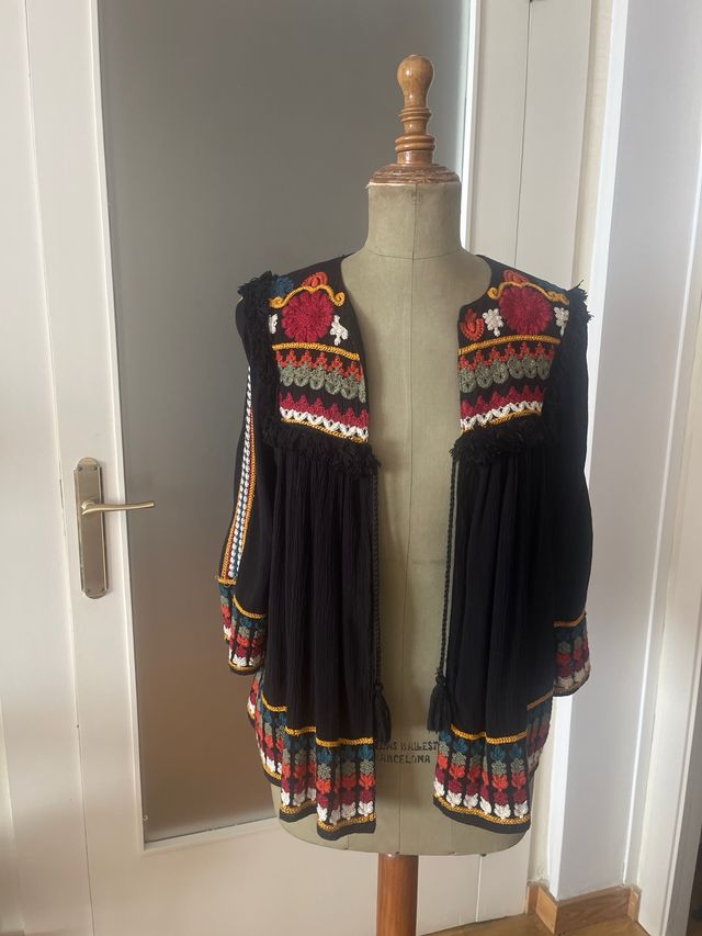 Camisa étnica bordada negra