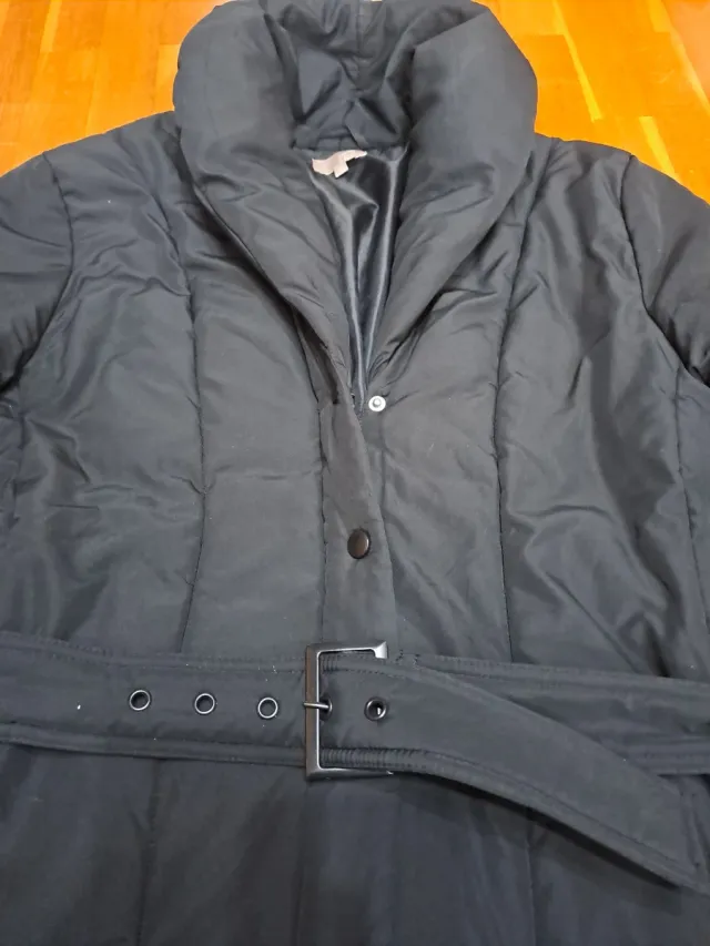 Cazadora negra acolchada mujer