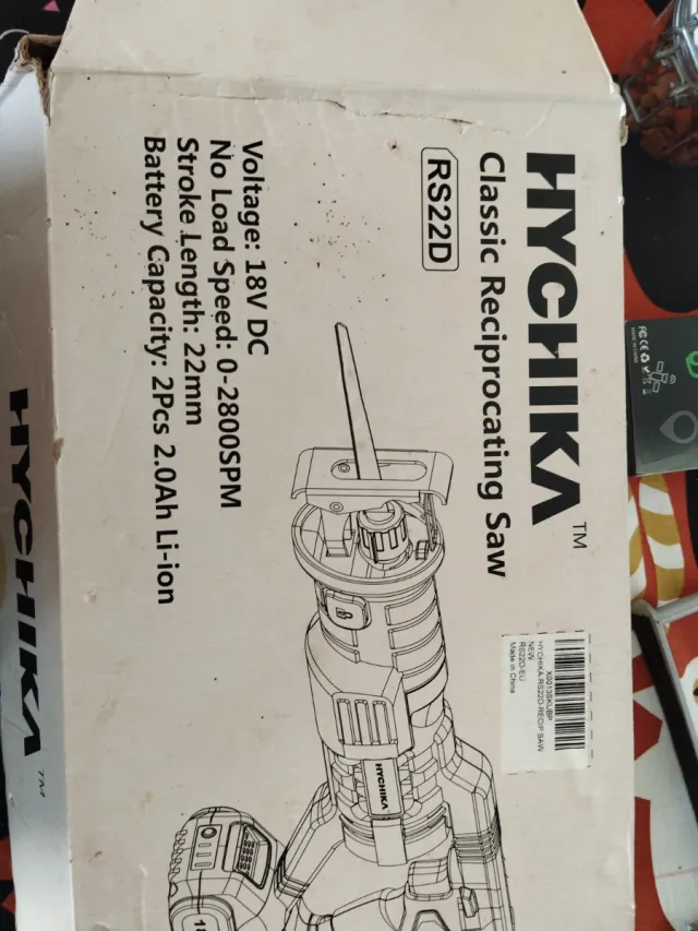 Sierra de sable inalámbrica con baterías