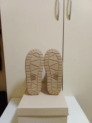 Stivaletti beige donna n.37