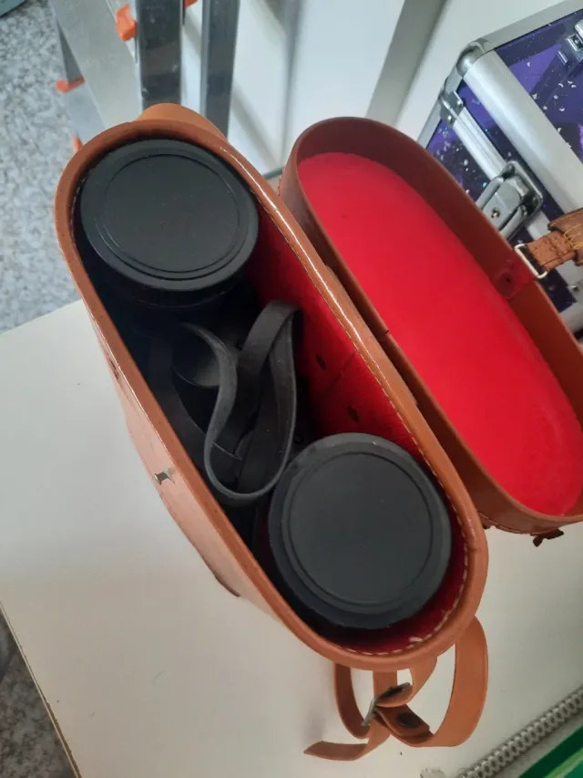 Prismáticos Zenith con funda