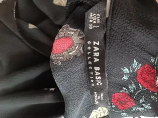 Blusa Zara Estampada Flores y Figuras