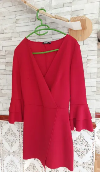 Mono Zara rojo falda pantalón