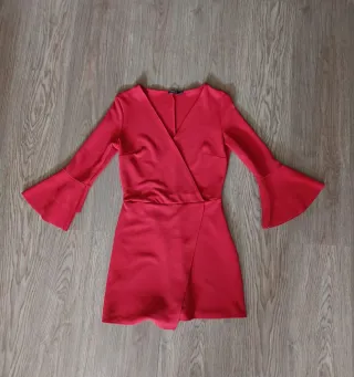 Mono Zara rojo falda pantalón