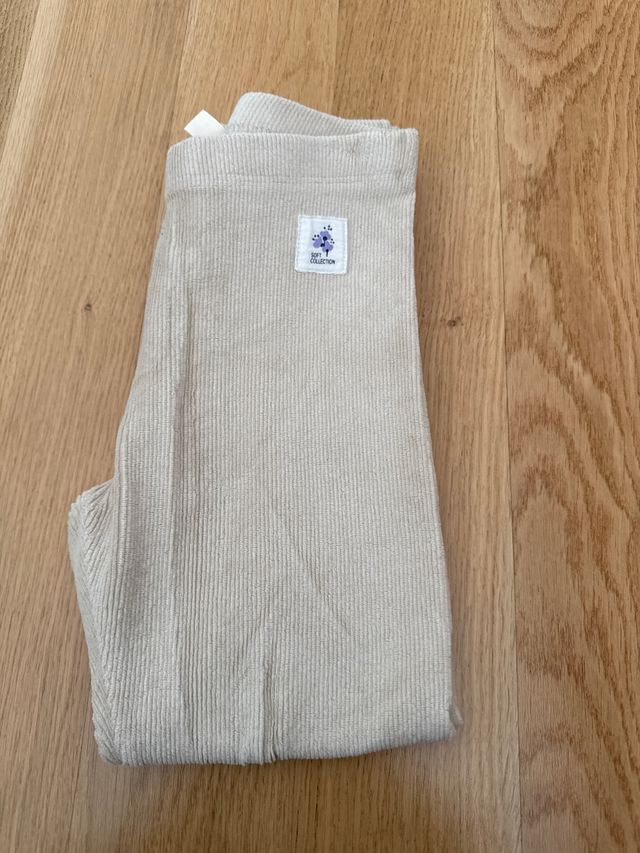 Pantalones beige de pana