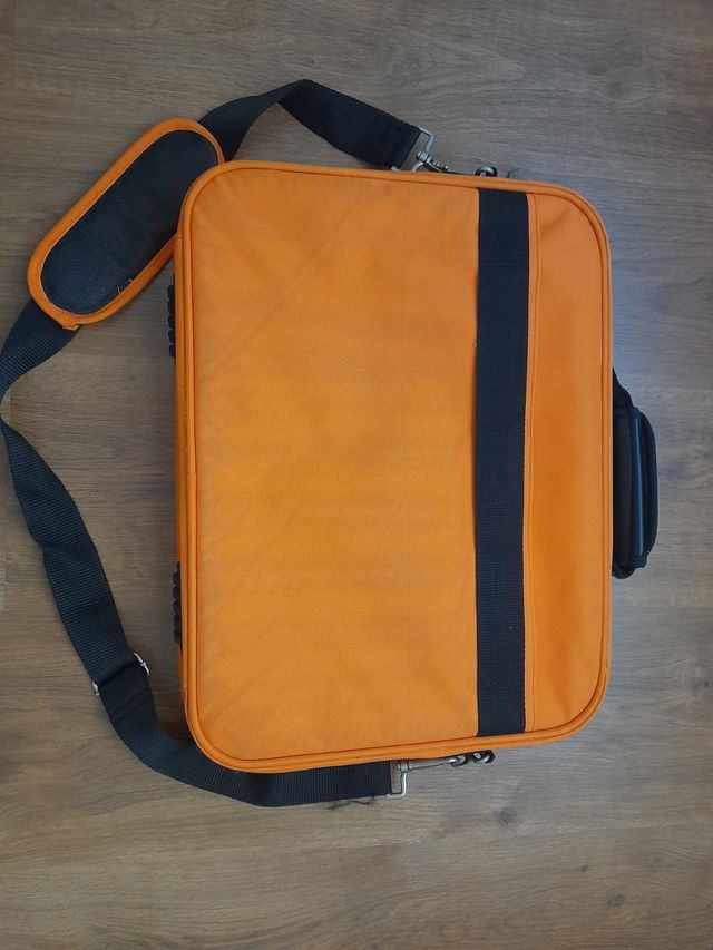 Funda Ordenador Grande Naranja