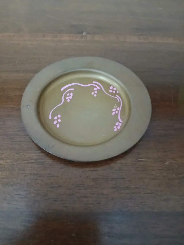 Candela decorata con piattino in ottone