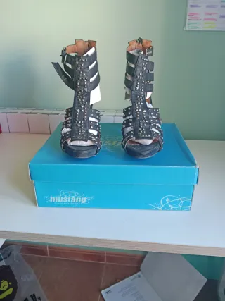 Sandalias Mustang Talla 37