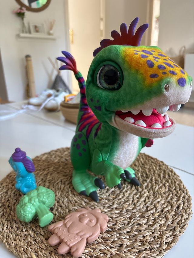 Dinosaurio FurReal interactivo