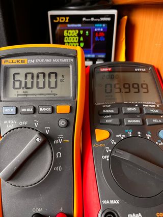 Multímetro Uni-t UT71A