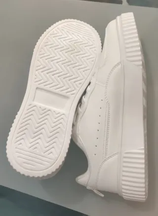 Zapatillas deportivas hombre blancas sin usar