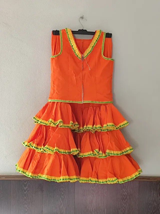 Traje Flamenca Naranja, Verde y amarillo