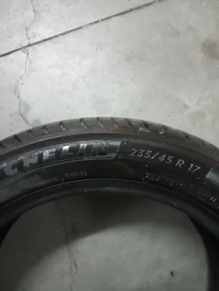 Neumáticos Michelin 235/45 R 17 Del año 2025