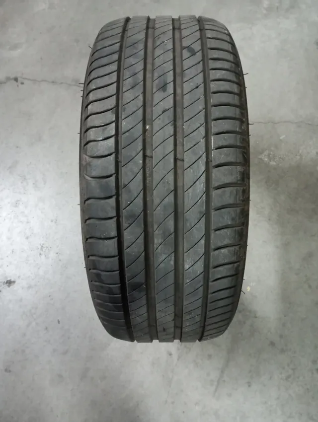 Neumáticos Michelin 235/45 R 17 Del año 2025