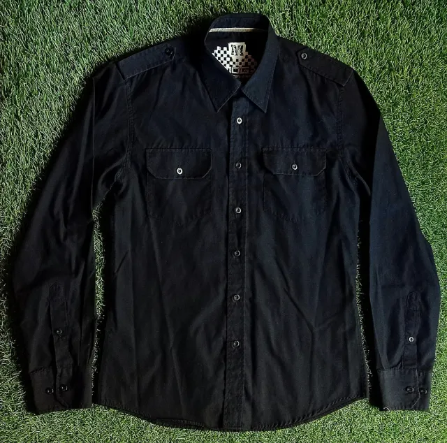 Camisa Negra T.M 44x72cm